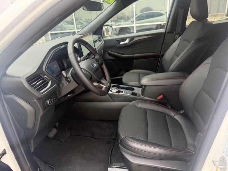 2026 Ford Escape ST-Line Select