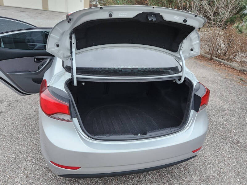 2014 Hyundai Elantra SE