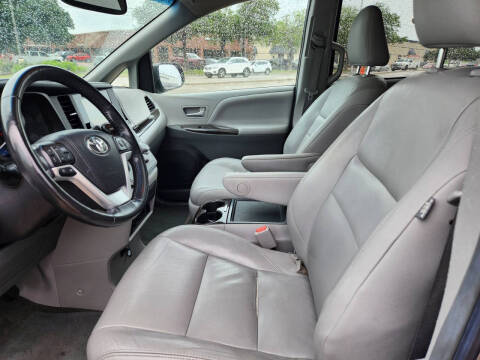 2017 Toyota Sienna