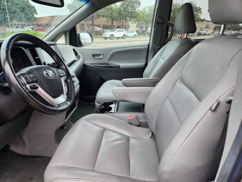 2017 Toyota Sienna