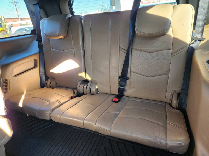 2018 Cadillac Escalade Platinum