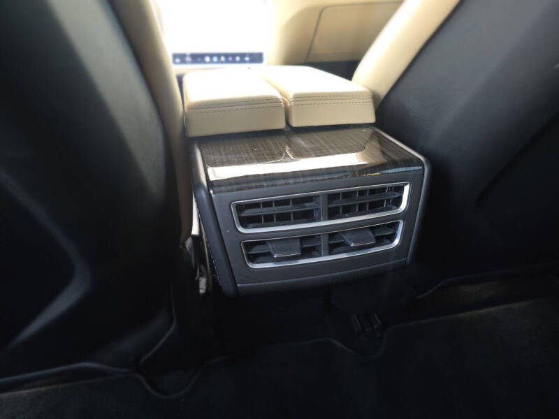 2016 Tesla Model S 70