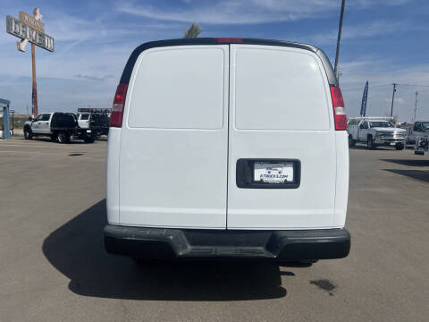 2022 Chevrolet Express 3500