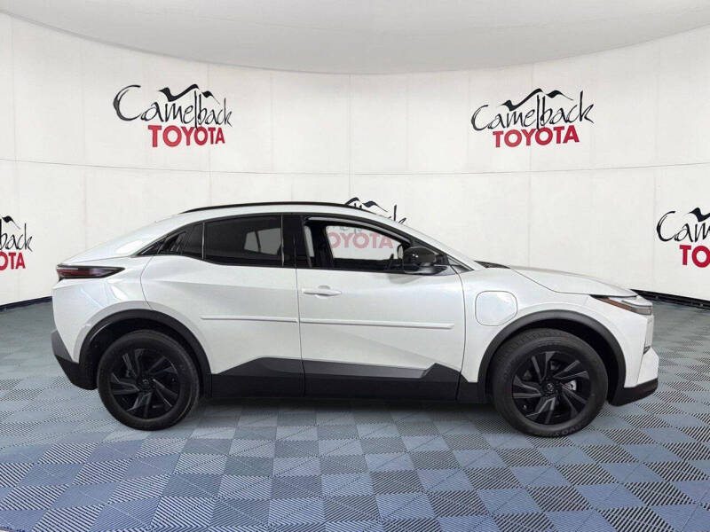 2026 Toyota C-HR SE