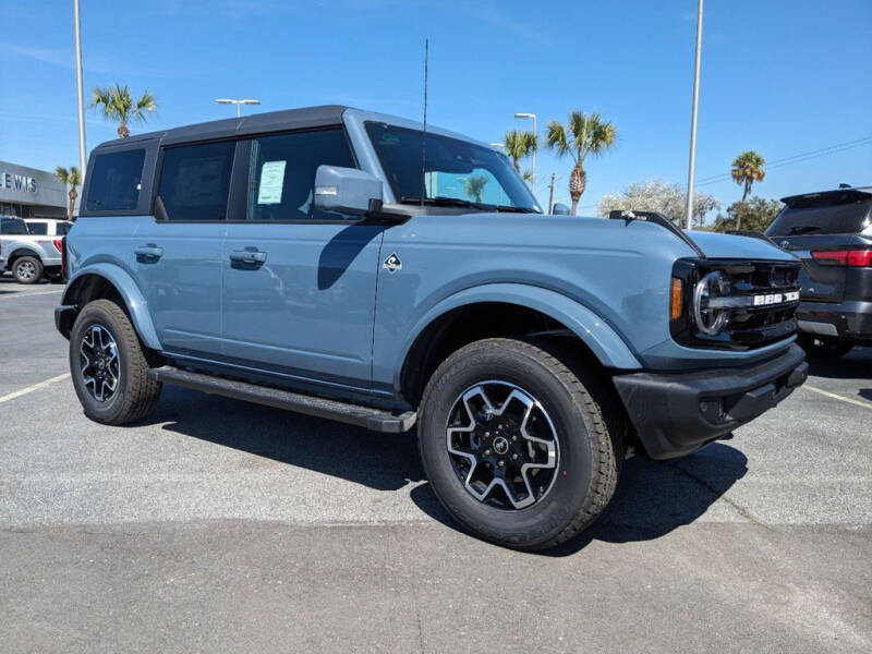 2024 Ford Bronco Outer Banks