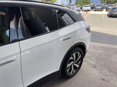 2023 Volkswagen ID.4 Pro