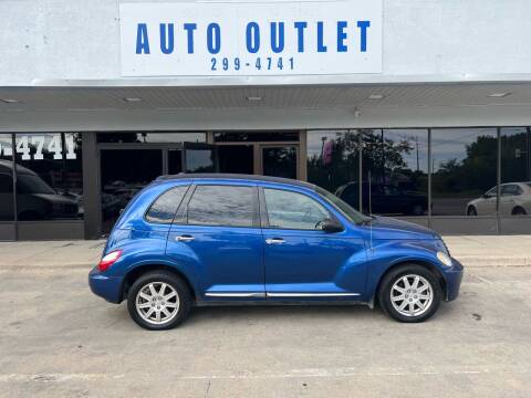 2010 Chrysler PT Cruiser for sale at Auto Outlet in Des Moines IA