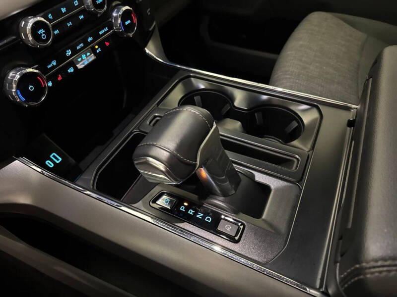 2023 Ford F-150 Lightning XLT