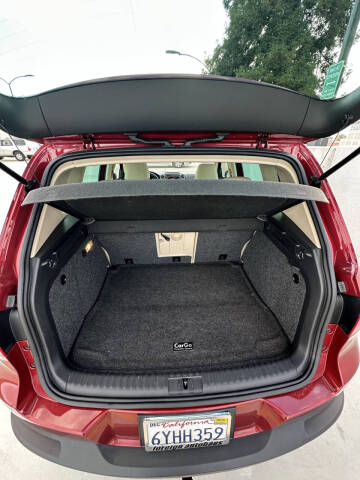 2012 Volkswagen Tiguan SE 4Motion