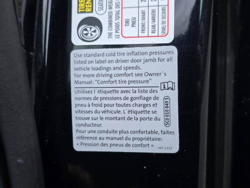 2016 Volkswagen Beetle 1.8T Classic PZEV