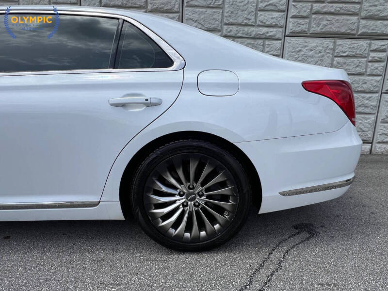 2018 Genesis G90