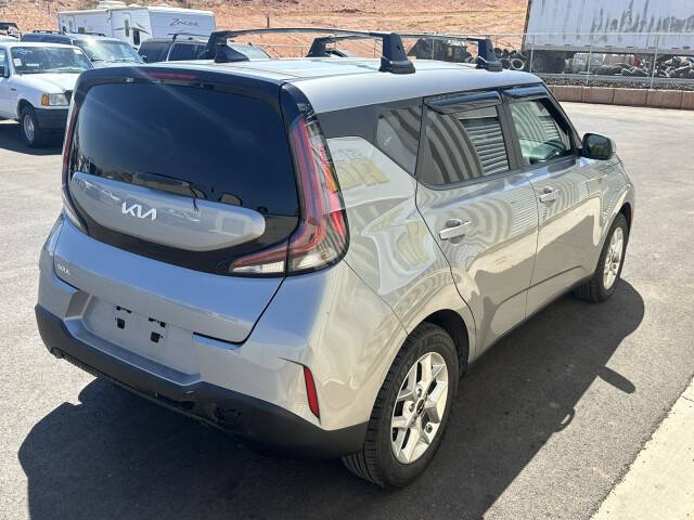 2023 Kia Soul LX