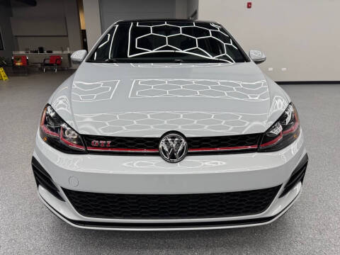 2020 Volkswagen Golf GTI SE