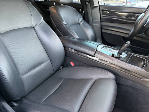 2015 BMW 7 Series 750i