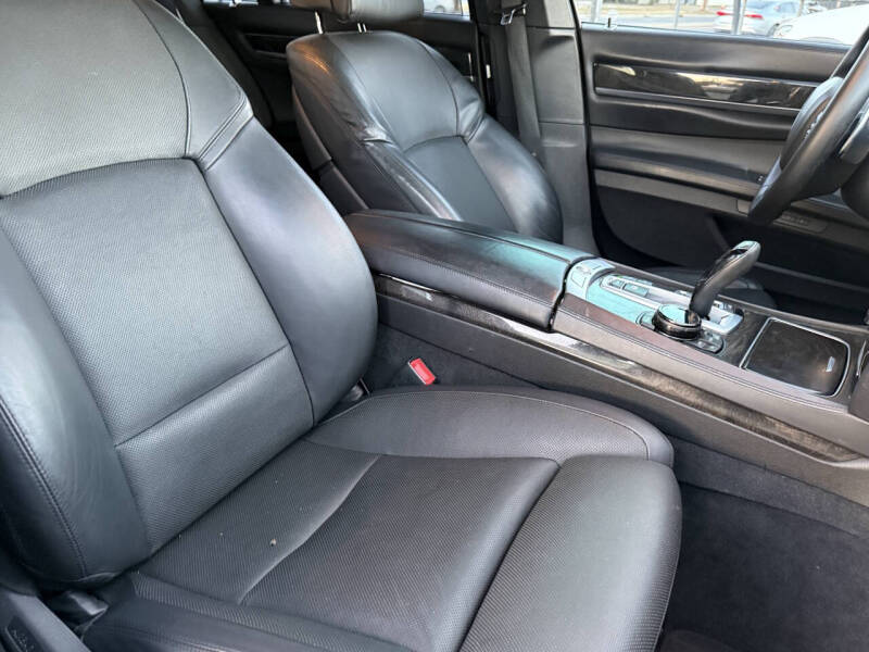 2015 BMW 7 Series 750i