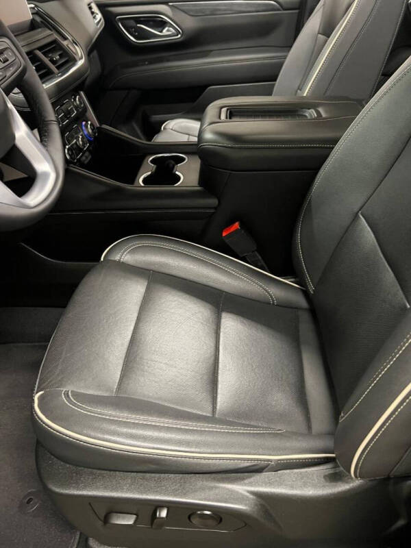 2022 GMC Yukon XL SLT