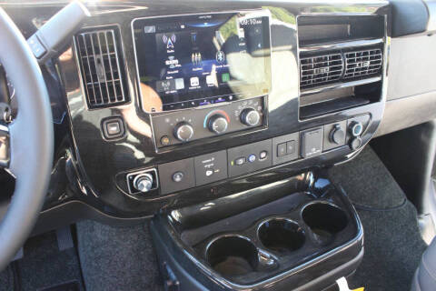 2025 Chevrolet Express 2500