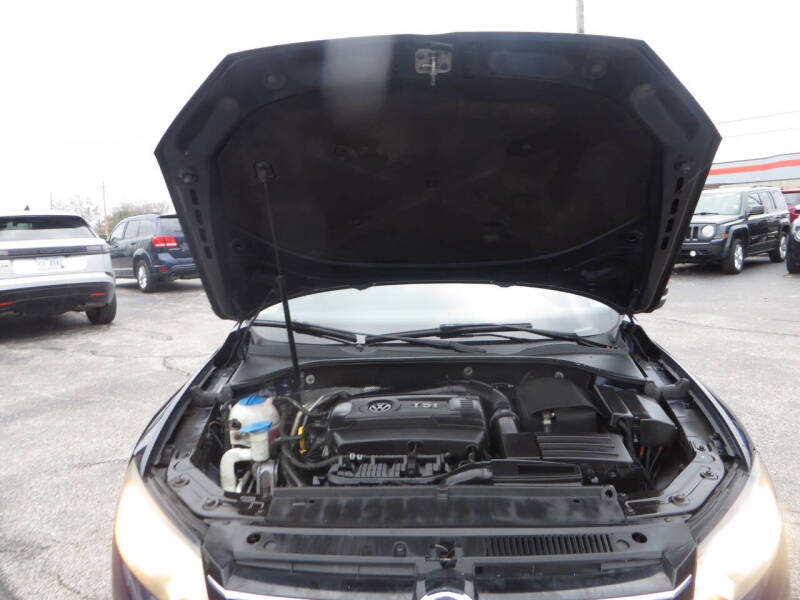 2015 Volkswagen Passat 1.8T Wolfsburg Edition