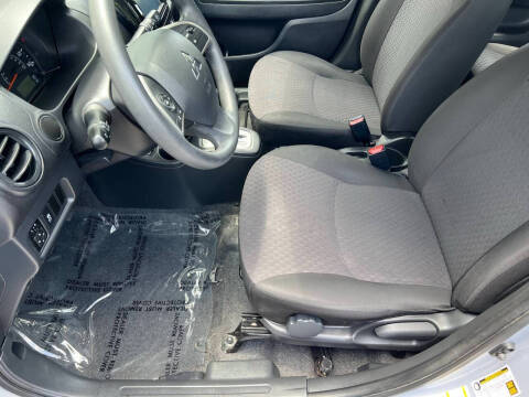 2020 Mitsubishi Mirage ES