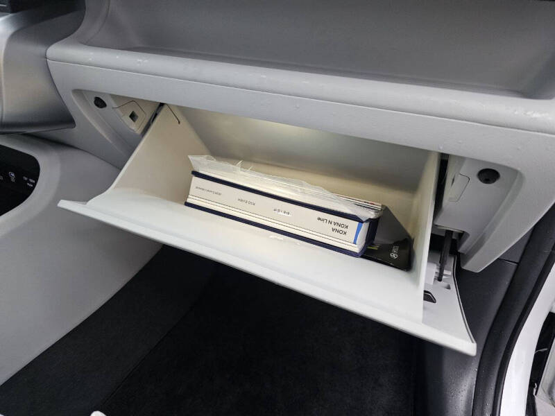 2024 Hyundai Kona SE