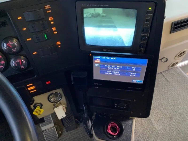 2000 Freightliner XC Chassis