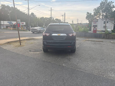 2017 Chevrolet Traverse LT