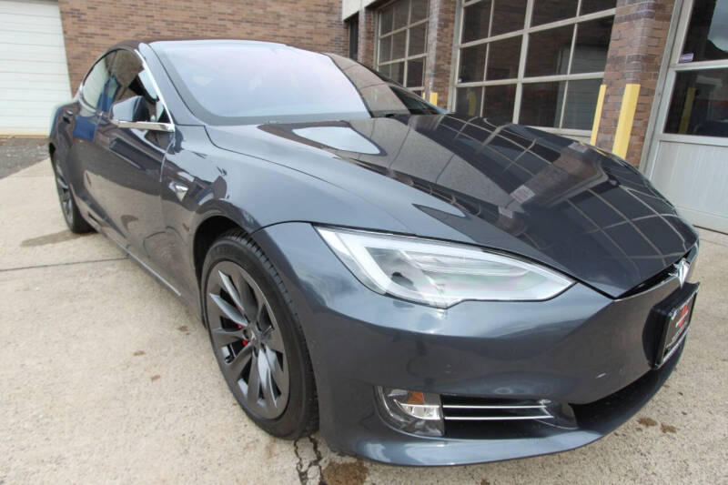 2020 Tesla Model S Performance photo 11