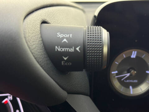 2024 Lexus ES 350 Ultra Luxury