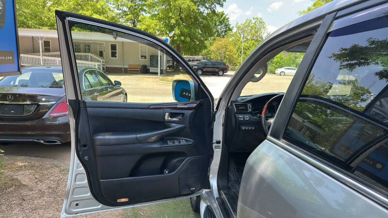 2011 Lexus LX 570