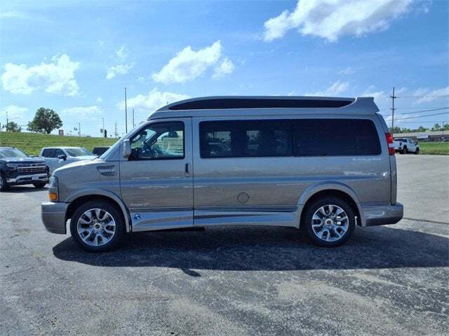 2025 GMC Savana 2500