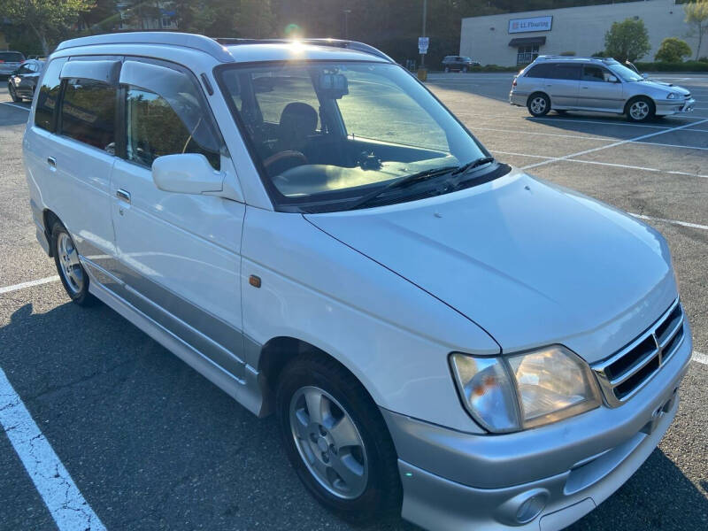 1998 Daihatsu Pyzar Charade