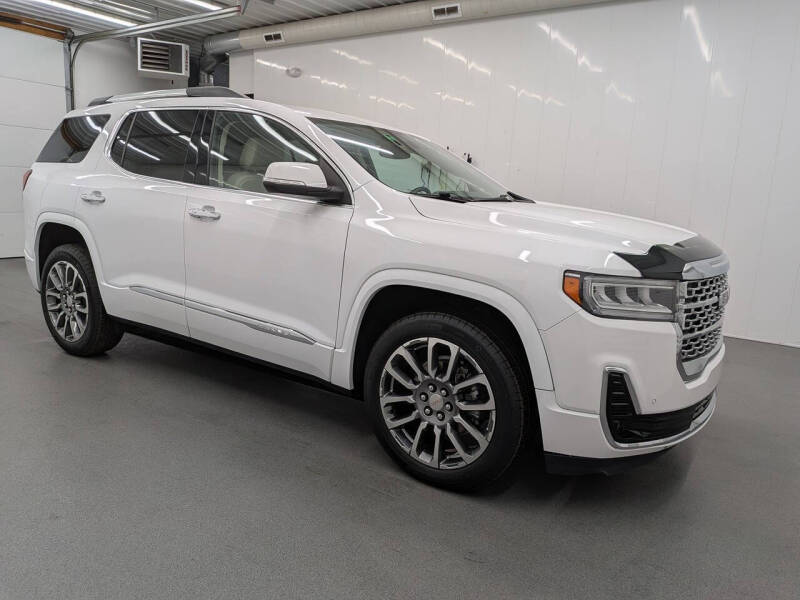 2023 GMC Acadia Denali