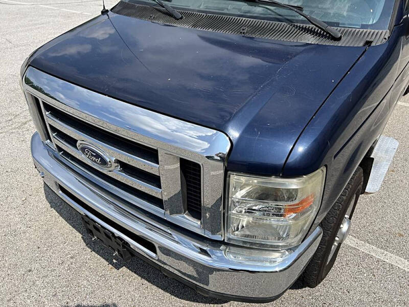 2009 Ford E-Series E-350 SD