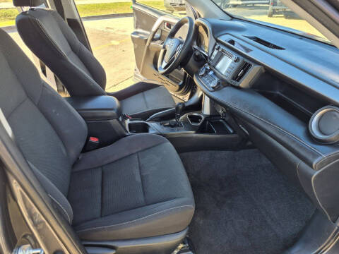 2018 Toyota RAV4 Hybrid LE