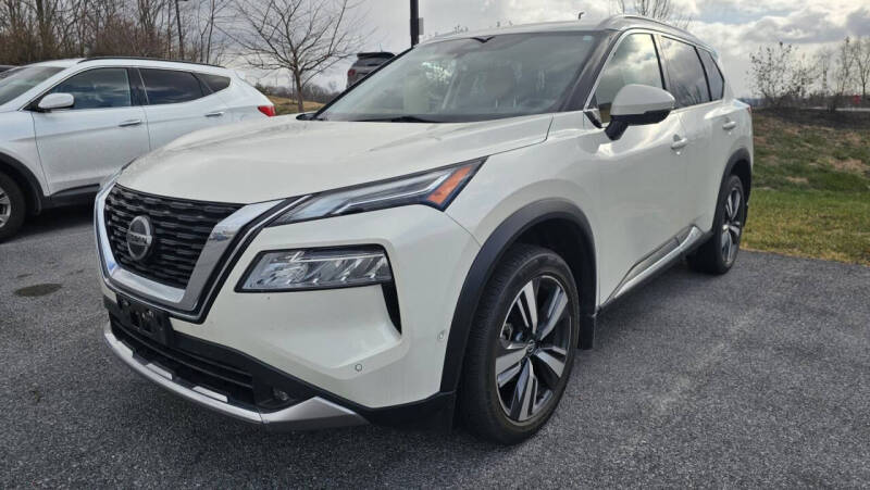 2021 Nissan Rogue Platinum's photo