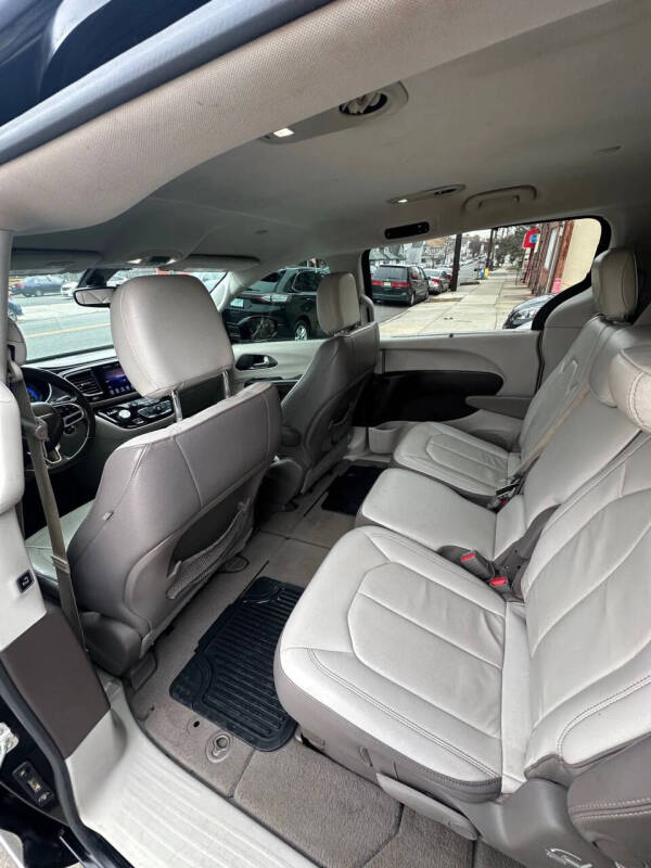 2017 Chrysler Pacifica