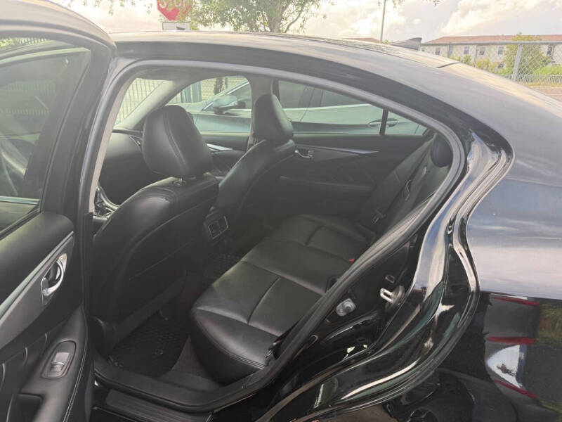 2014 Infiniti Q50