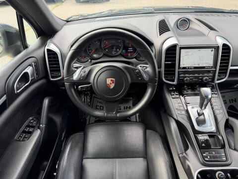 2014 Porsche Cayenne Platinum