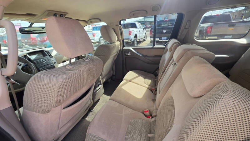 2011 Nissan Pathfinder S
