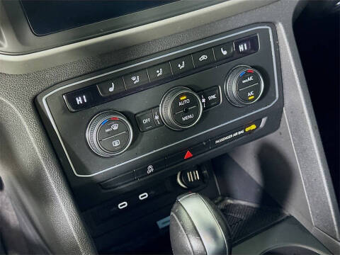 2021 Volkswagen Atlas Cross Sport V6 SE R-Line