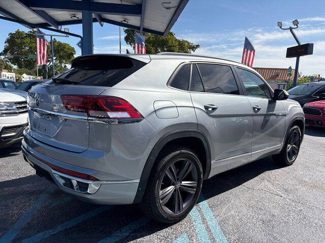 2021 Volkswagen Atlas Cross Sport V6 SE R-Line