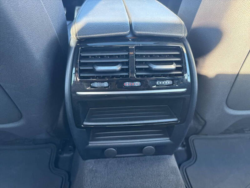 2018 BMW 5 Series 540i