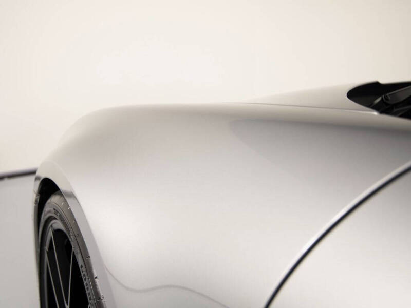 2025 Porsche 911 Carrera 4 GTS