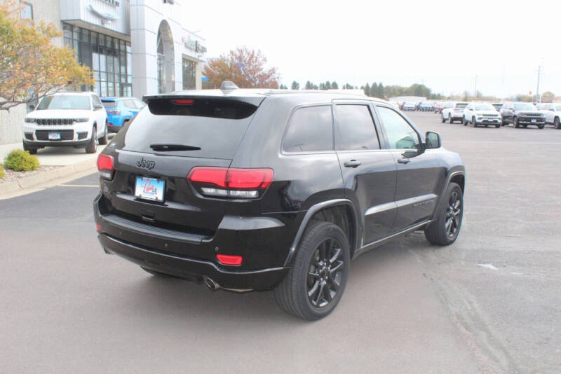 2022 Jeep Grand Cherokee WK Laredo X