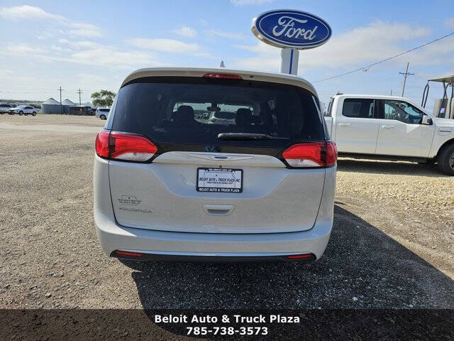 2017 Chrysler Pacifica Touring Plus