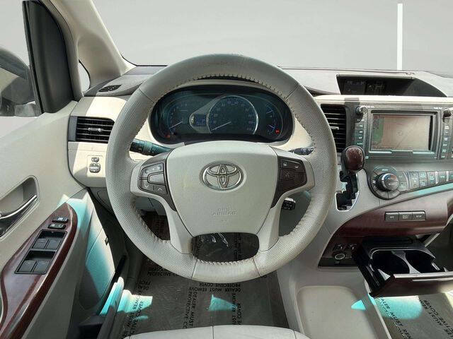 2011 Toyota Sienna XLE 8-Passenger