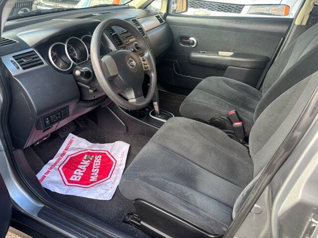 2011 Nissan Versa 1.8 S