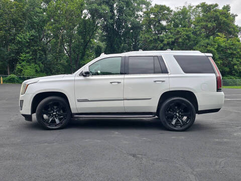 2017 Cadillac Escalade Luxury