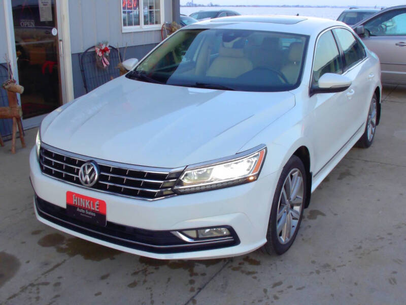 2016 Volkswagen Passat V6 SEL Premium