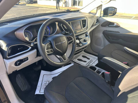 2018 Chrysler Pacifica LX